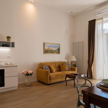 Relais Palazzo Olimpia - Corso Vittorio Emanuele Apartment Salerno Ngoại thất bức ảnh